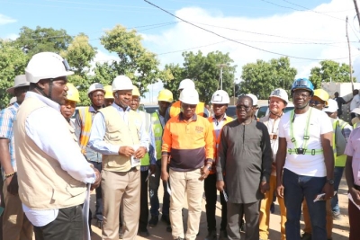 Visite du Ministre de l’Urbanisme, de l’Habitat et de la Reforme Foncière sur le chantier des travaux de construction du pont de Kpeleouwayi à Kara
